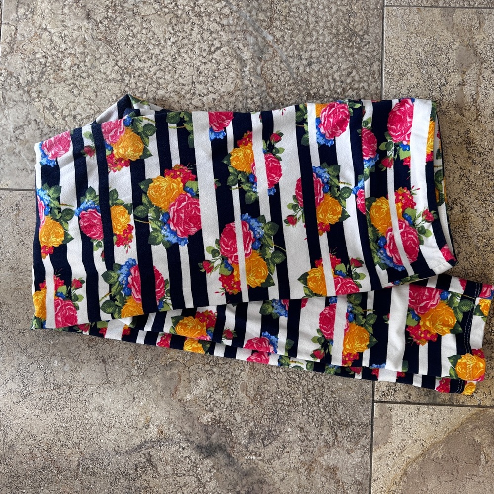LuLaRoe Floral Striped leggings